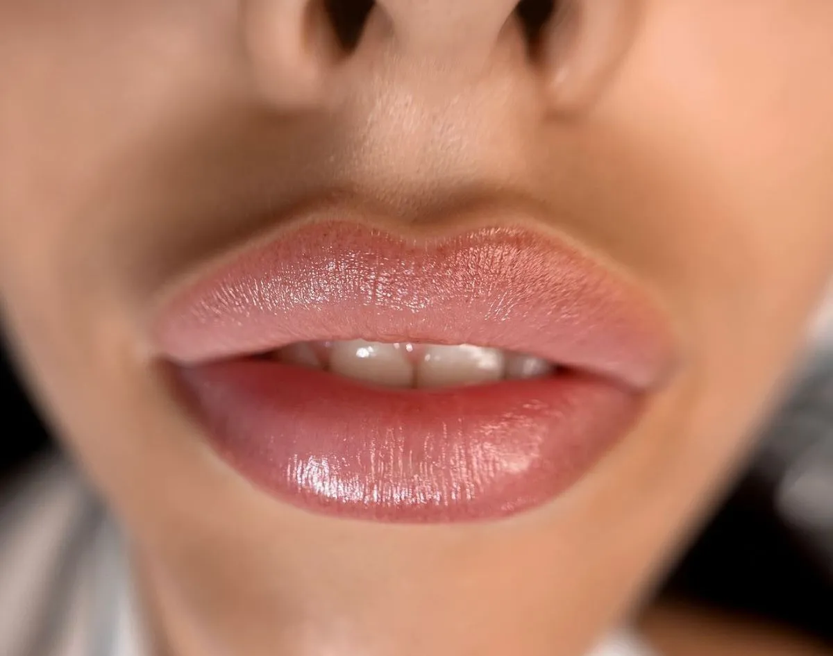 What is a Lip Liner Tattoo