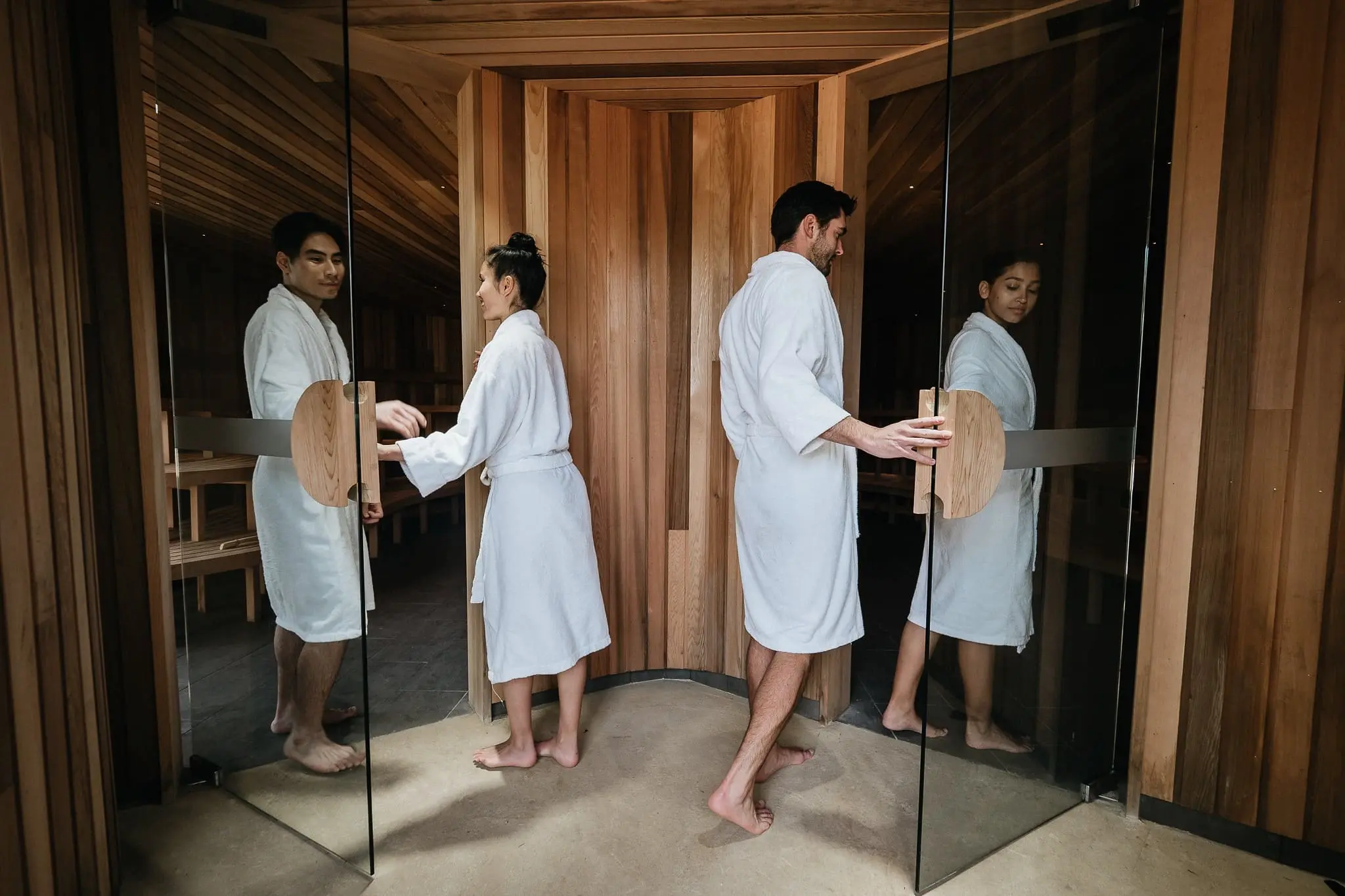 peninsula hot springs address