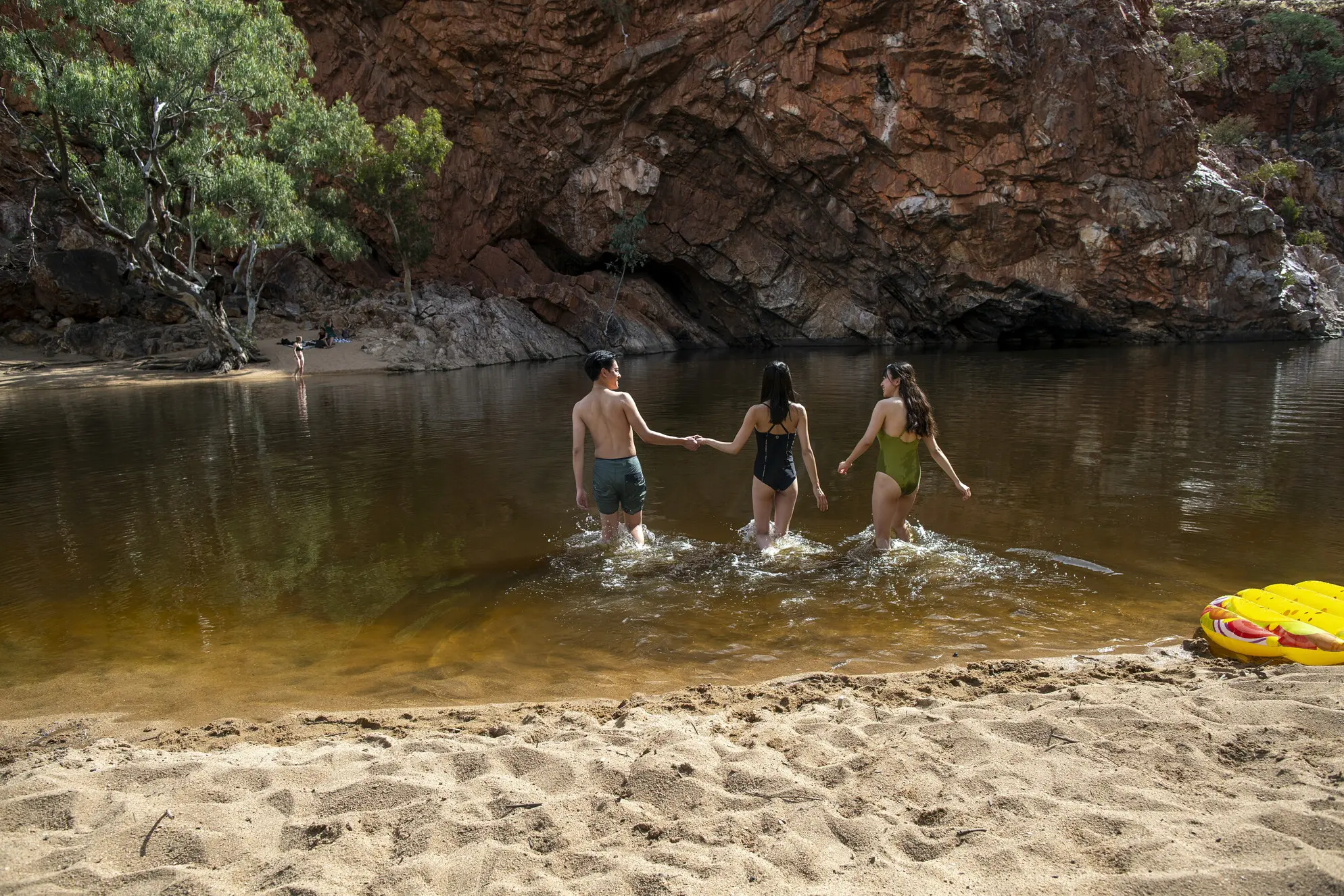 west macdonnell ranges half-day tour