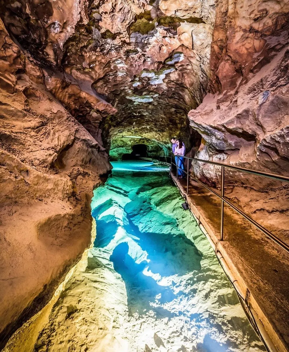 Jenolan Caves